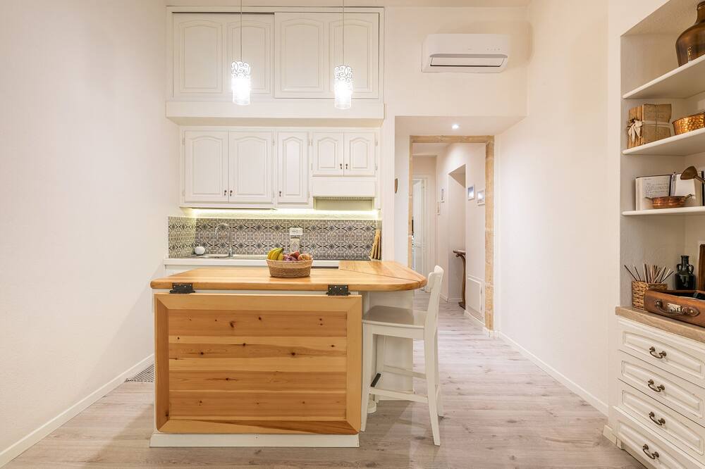 Photo of Kitchen in Historic Castle District