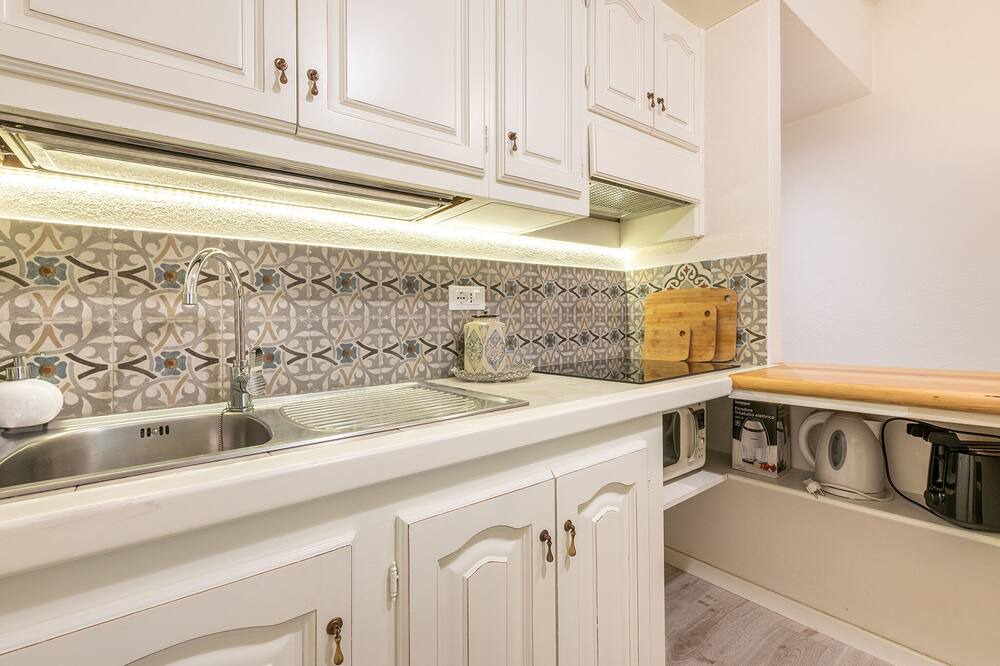 Photo of Kitchen in Historic Castle District