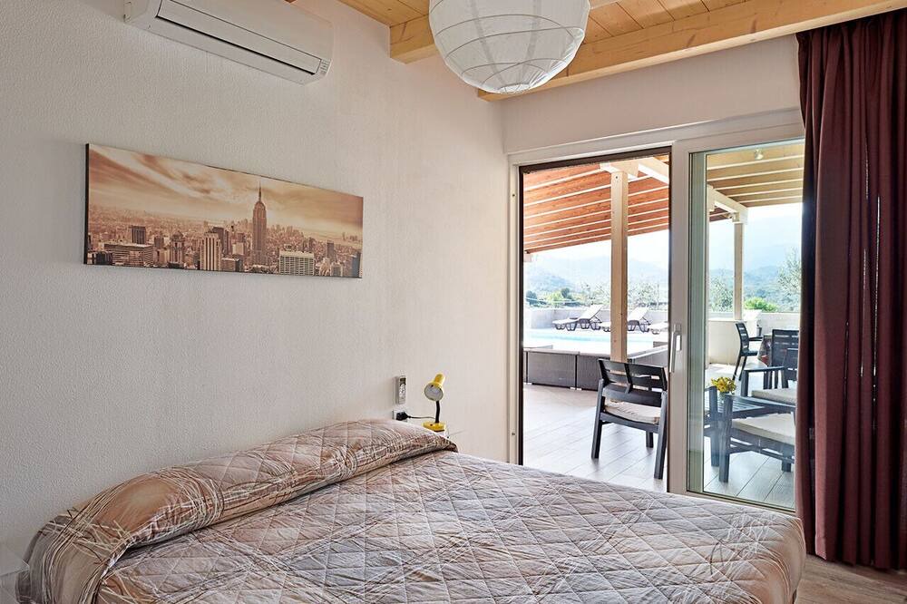 Photo of Bedroom in Talana