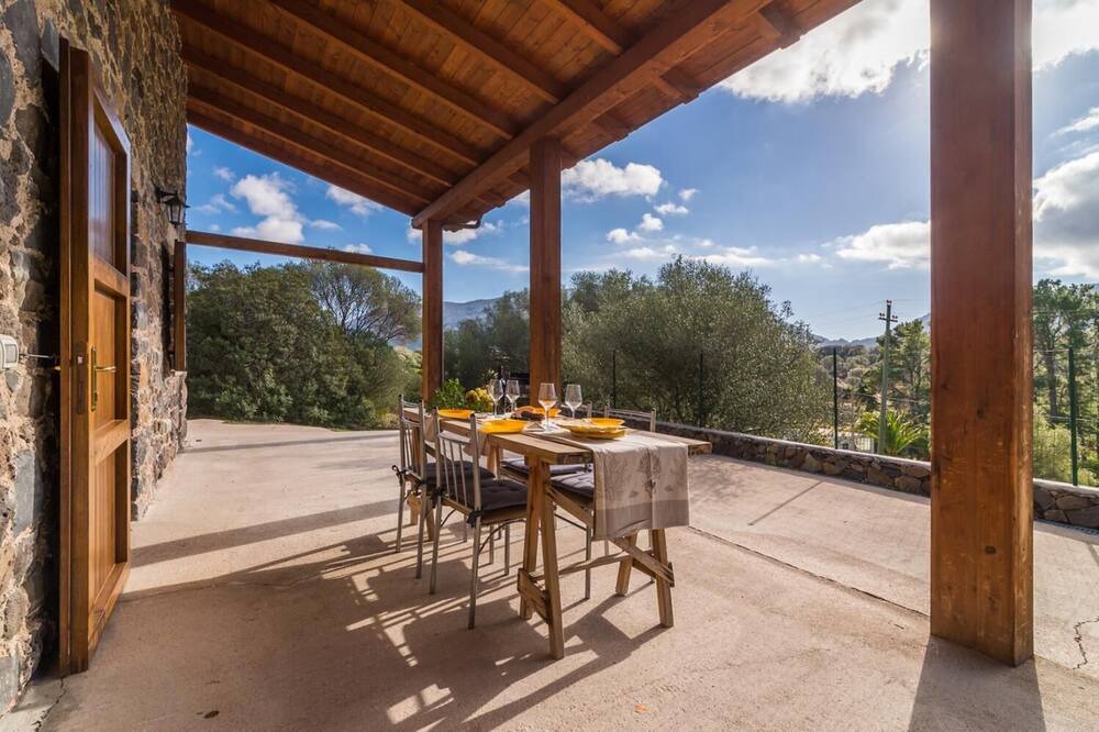 Photo of Patio Balcony in Dorgali