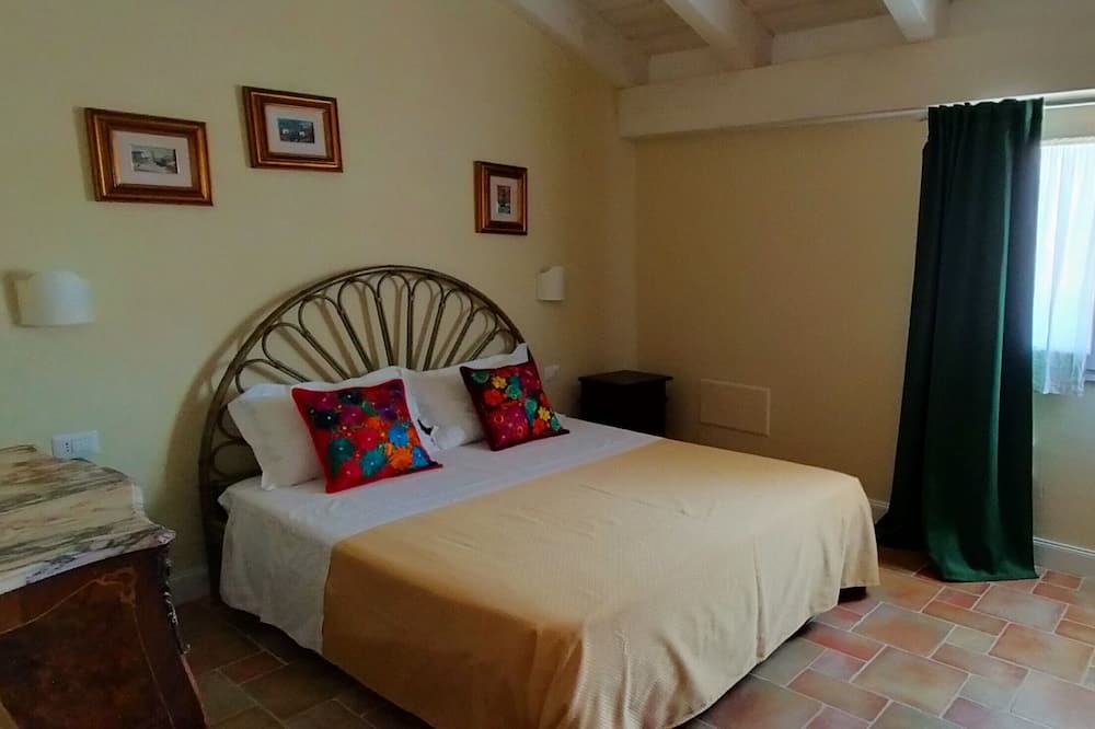 Photo of Bedroom in Ploaghe
