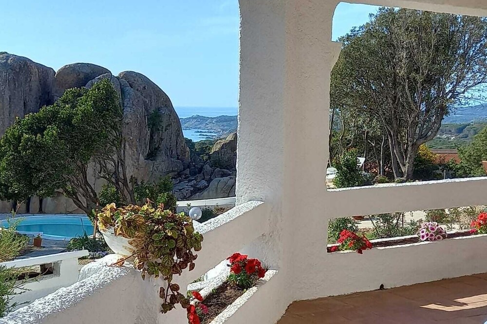 Photo of Patio Balcony in Rena Majore
