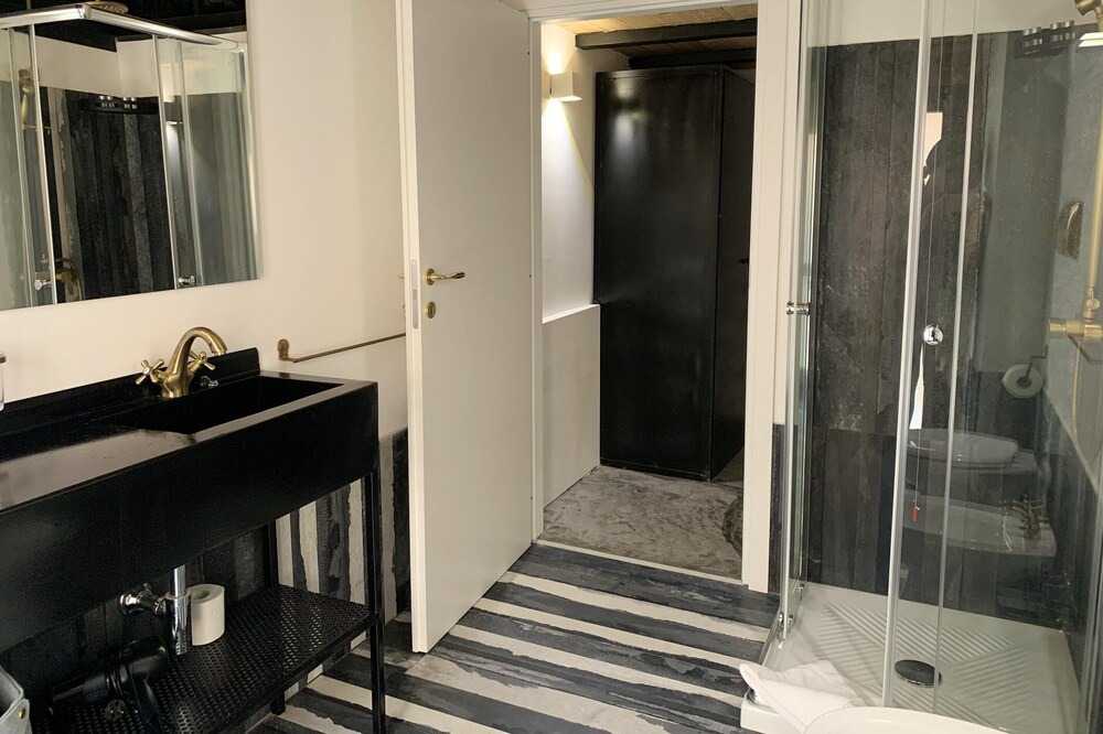 Photo of Bathroom in Marina District