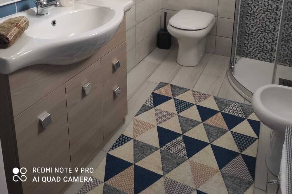 Photo of Bathroom in Cea
