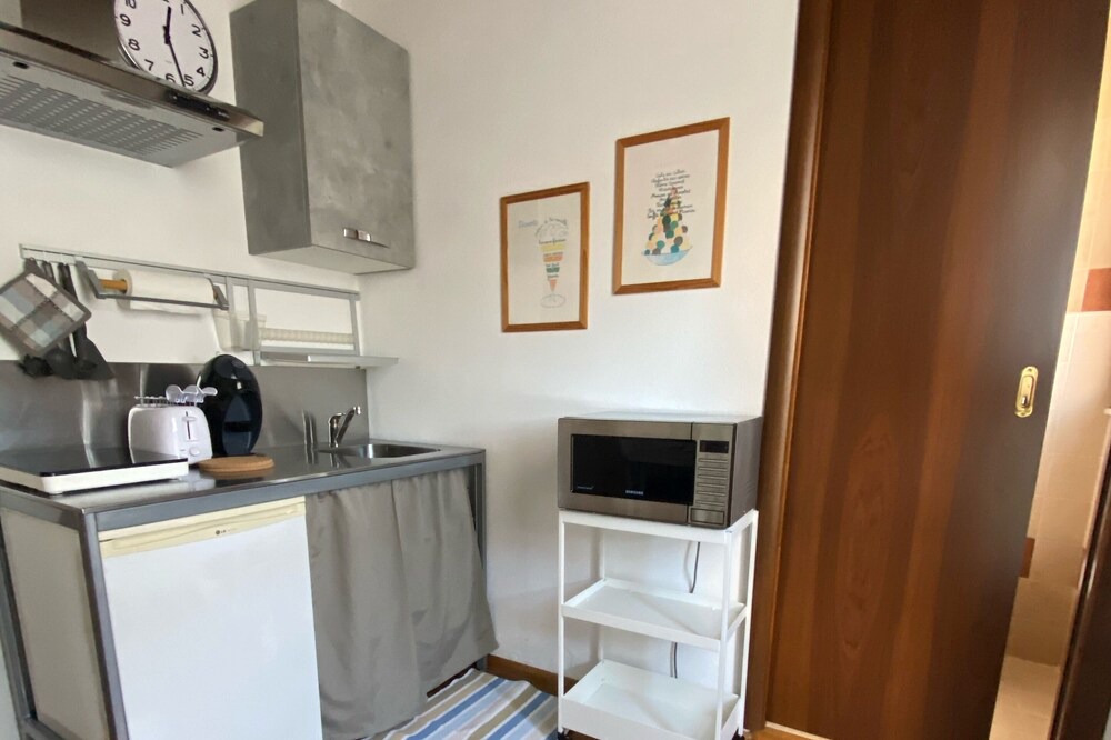 Photo of Kitchen in Historic Castle District