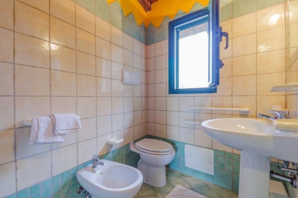 Photo of Bathroom in Dorgali