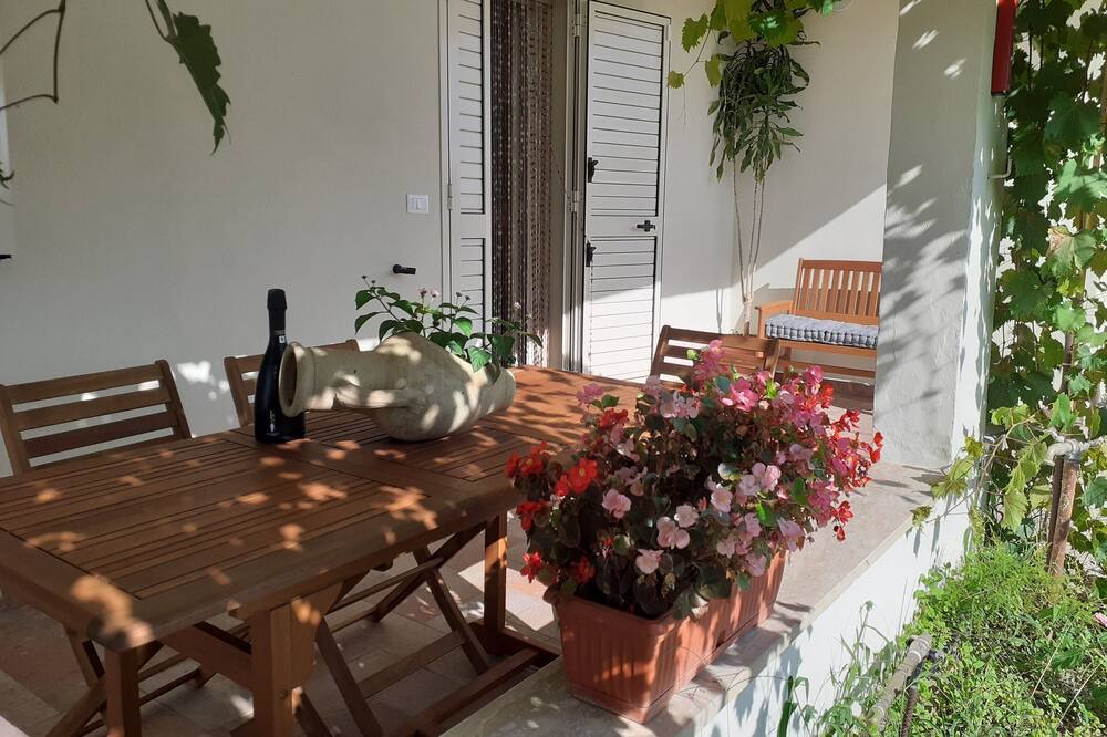Photo of Patio Balcony in Orosei