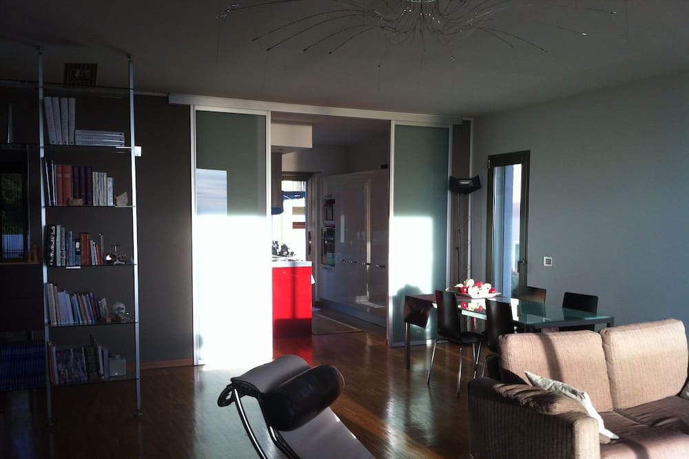 Photo of Livingroom in Lanusei