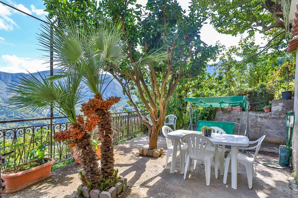 Photo of Patio Balcony in Piazza-Tralia-Pendolo
