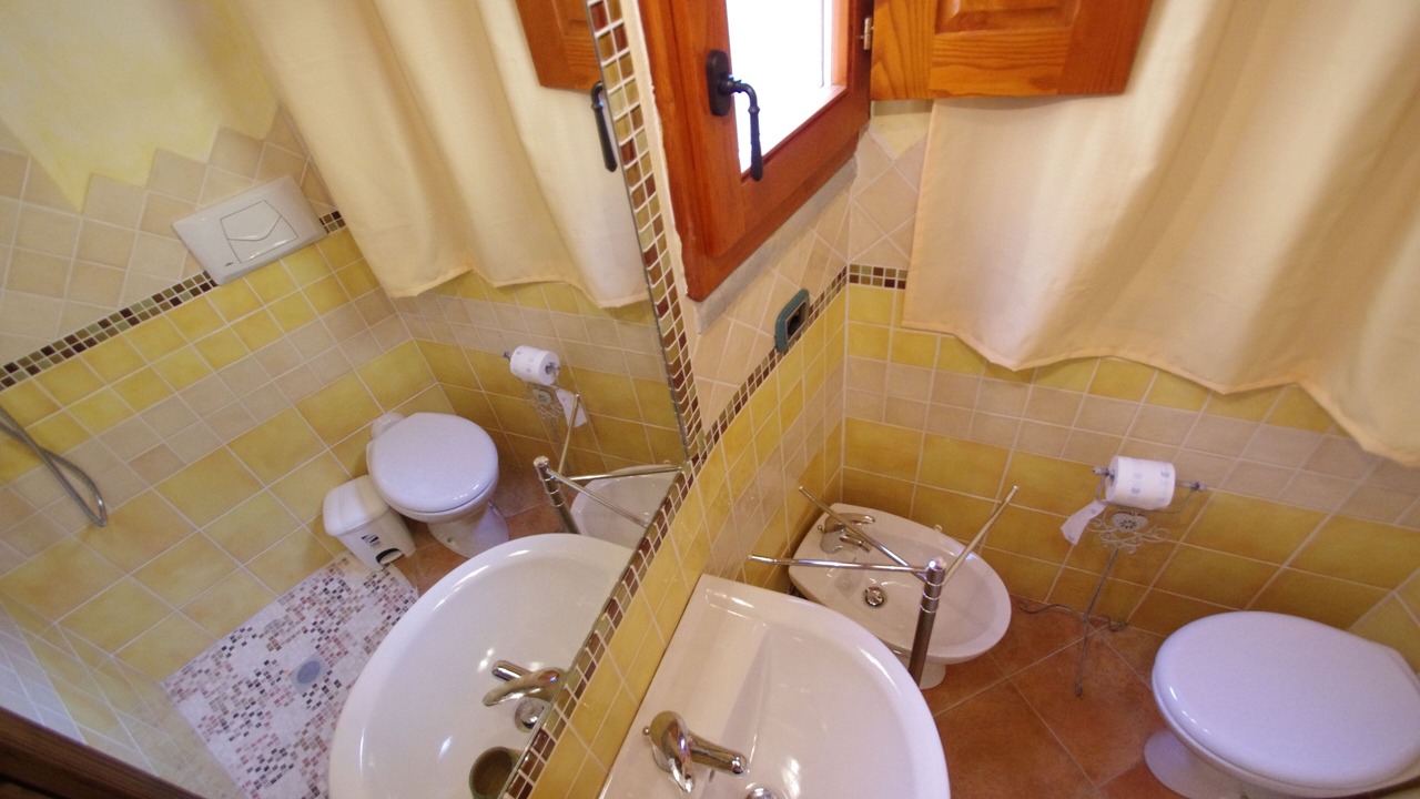 Photo of Bathroom in Laconi
