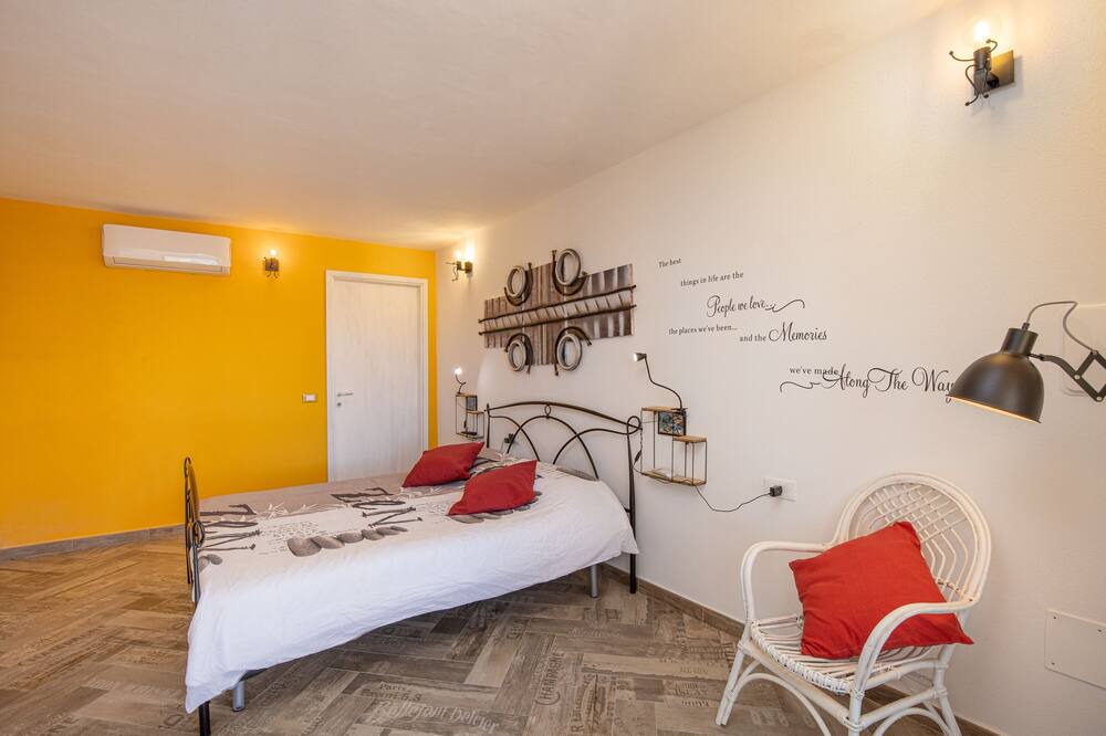 Photo of Bedroom in Osseddu