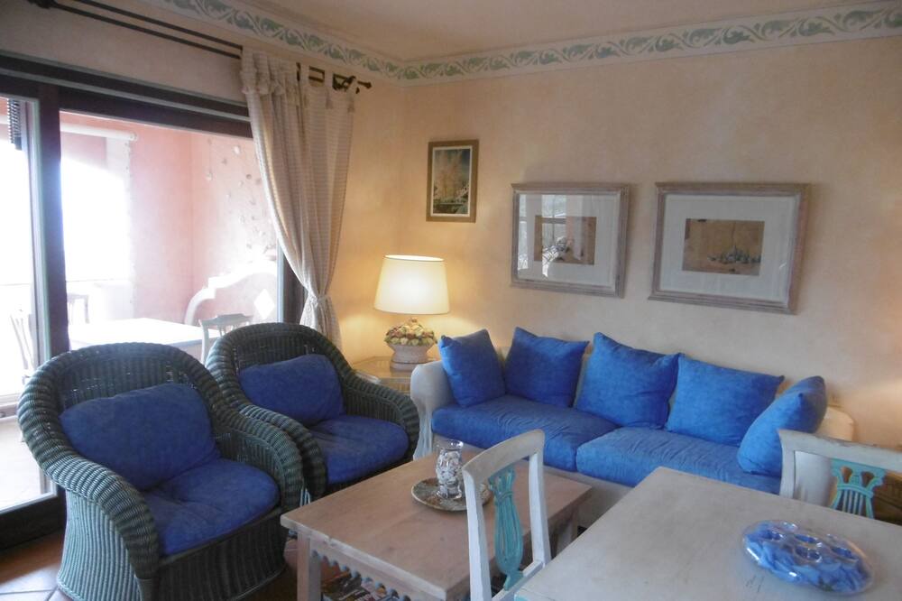 Photo of Livingroom in Capo Ferro