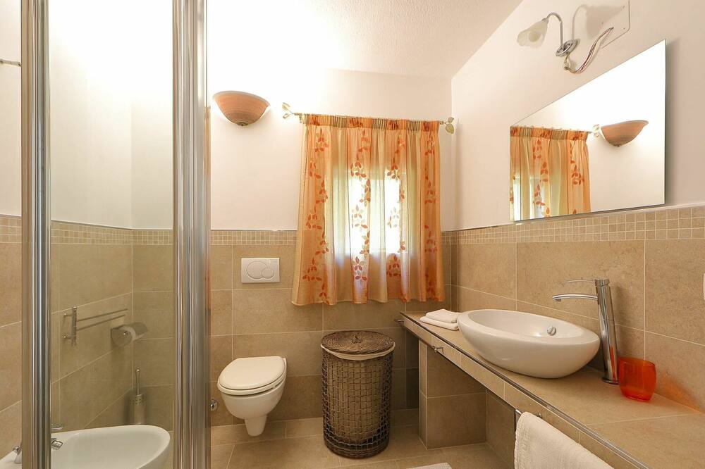 Photo of Bathroom in San Pietro a Mare