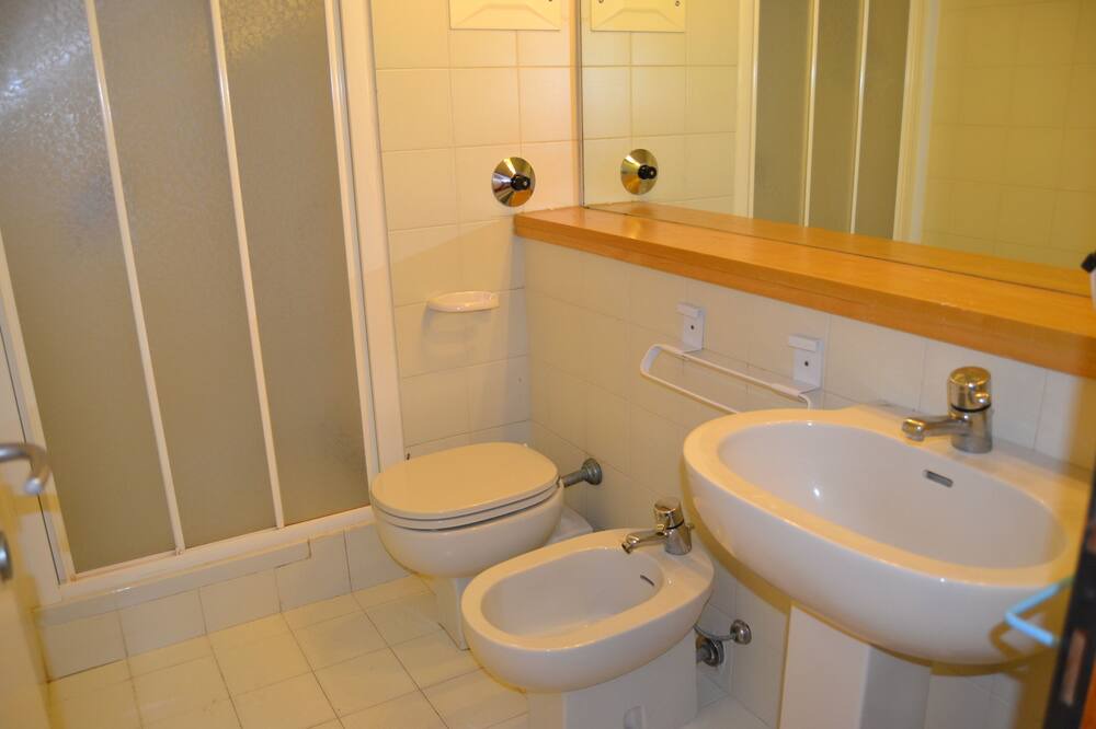 Photo of Bathroom in Cugnana Verde