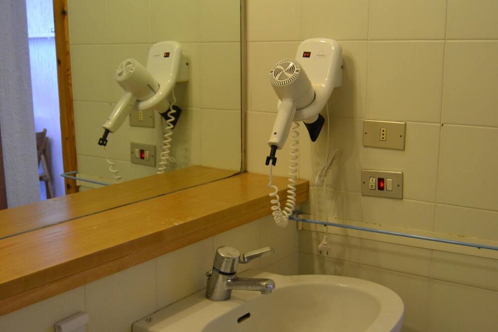 Photo of Bathroom in Cugnana Verde