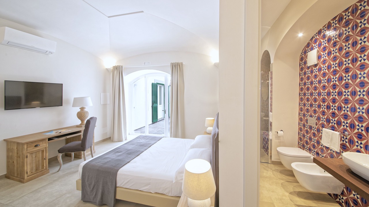 Photo of Bedroom in Forio