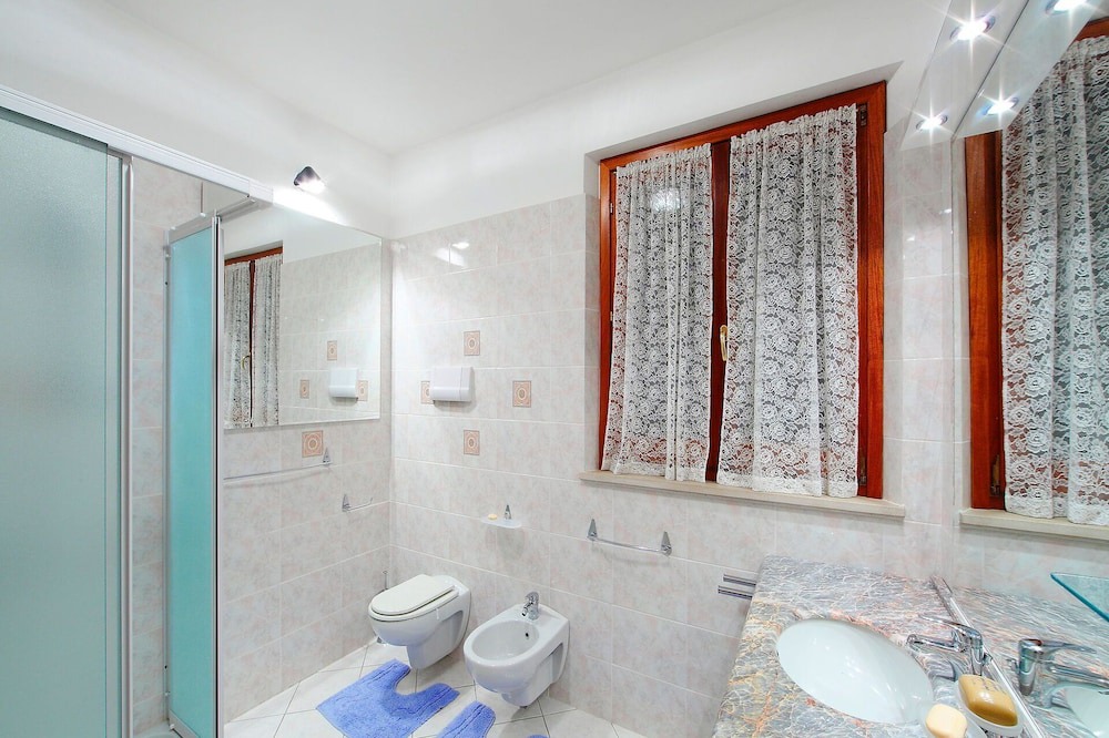 Photo of Bathroom in Granarola