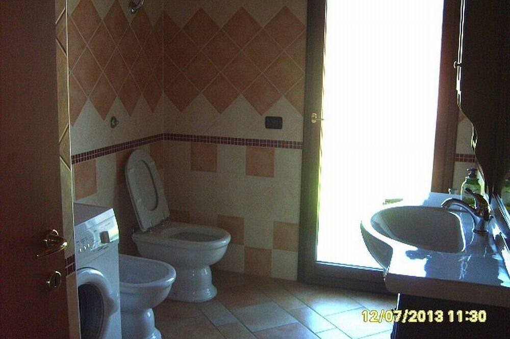 Photo of Bathroom in Girasole