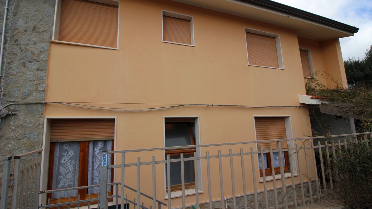 Photo of Outdoor in Arbus