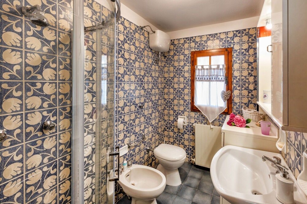 Photo of Bathroom in Loro Ciuffenna