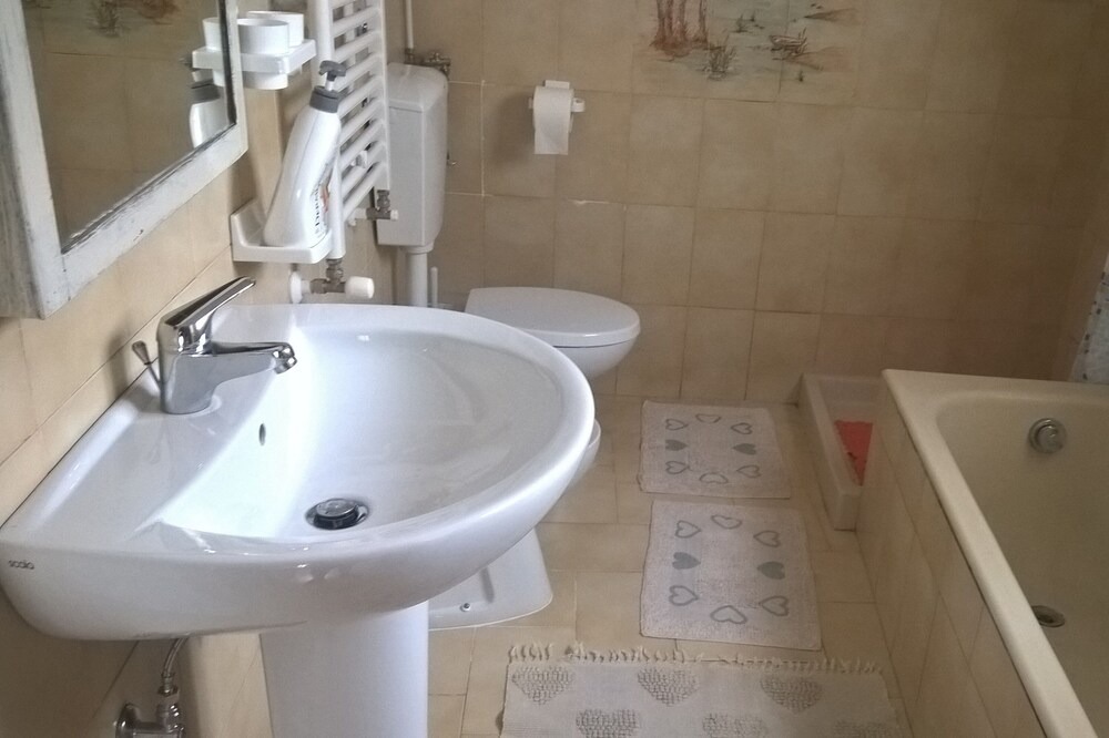 Photo of Bathroom in Piazza-Tralia-Pendolo
