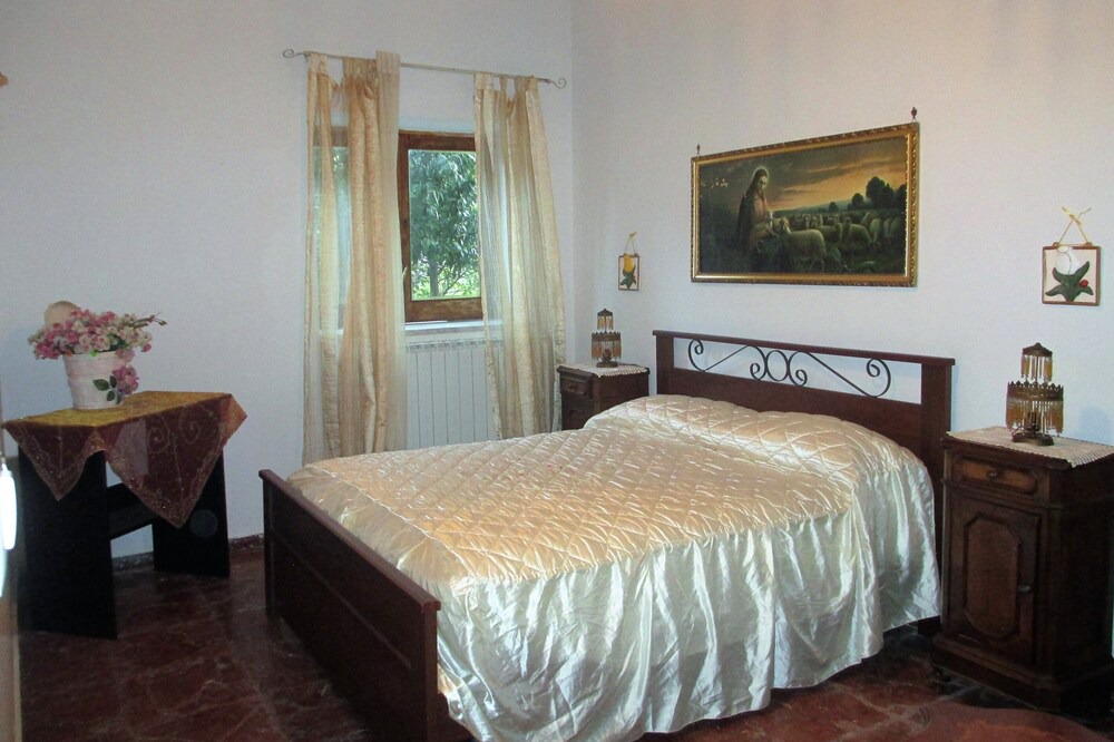 Photo of Bedroom in Piazza-Tralia-Pendolo
