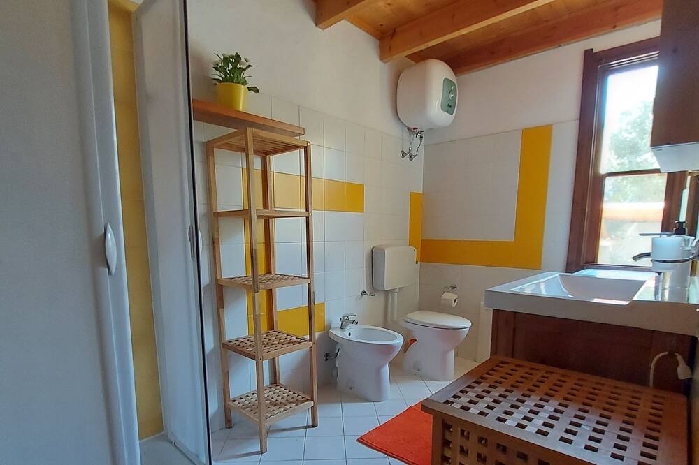 Photo of Bathroom in Funtana Meiga