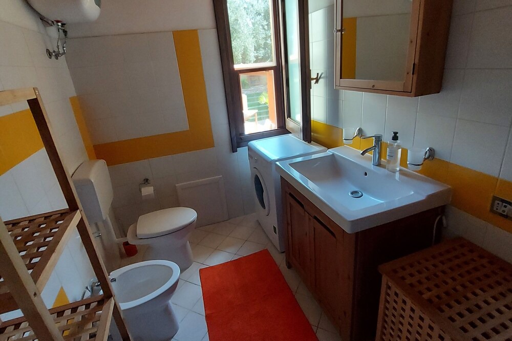 Photo of Bathroom in Funtana Meiga
