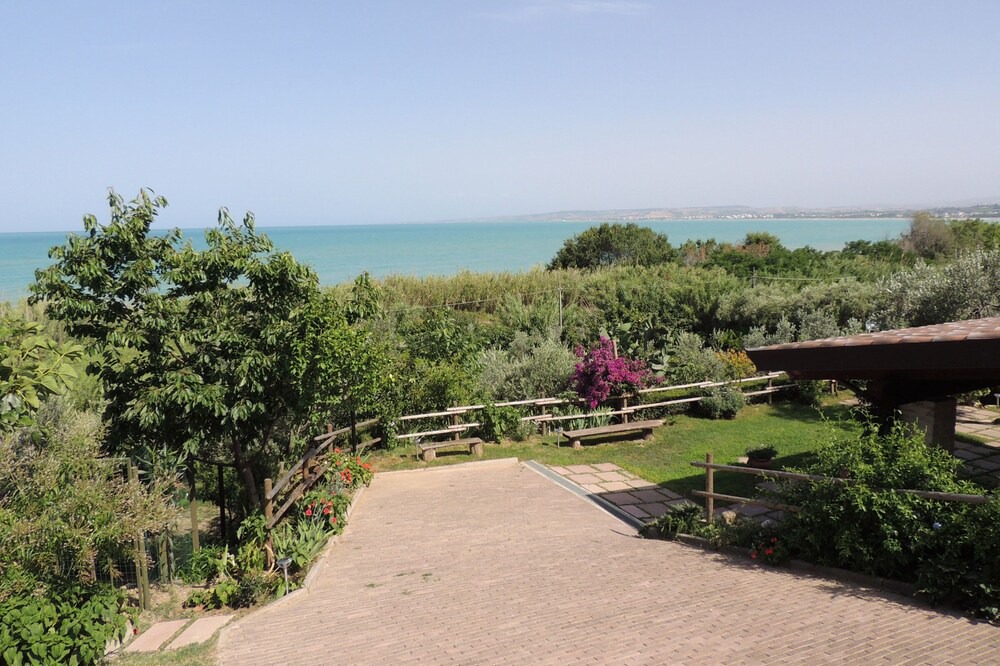 Photo of Others in Vasto