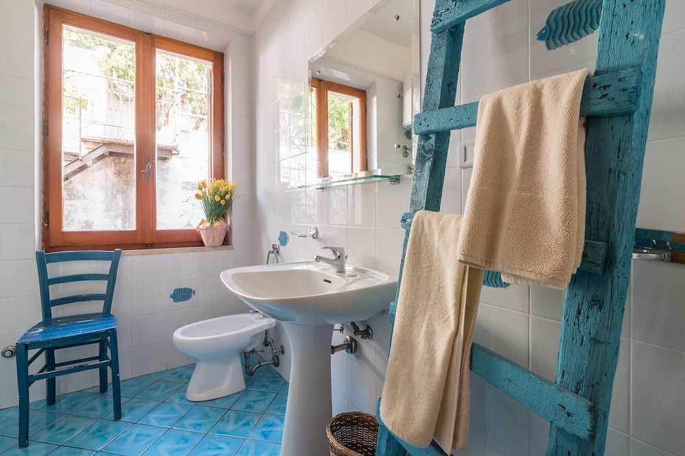 Photo of Bathroom in Cala Gonone