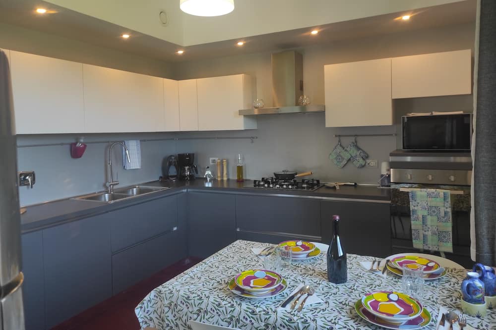Photo of Kitchen in Lotzorai