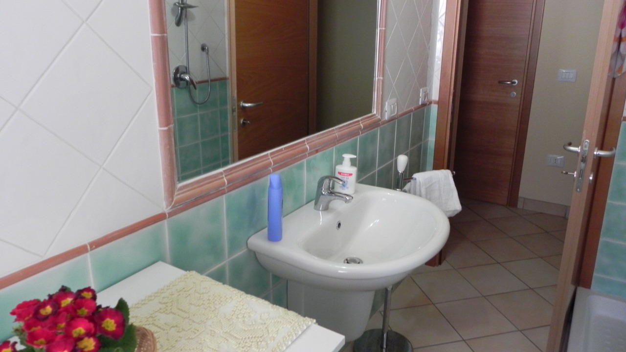 Photo of Bathroom in Buggerru