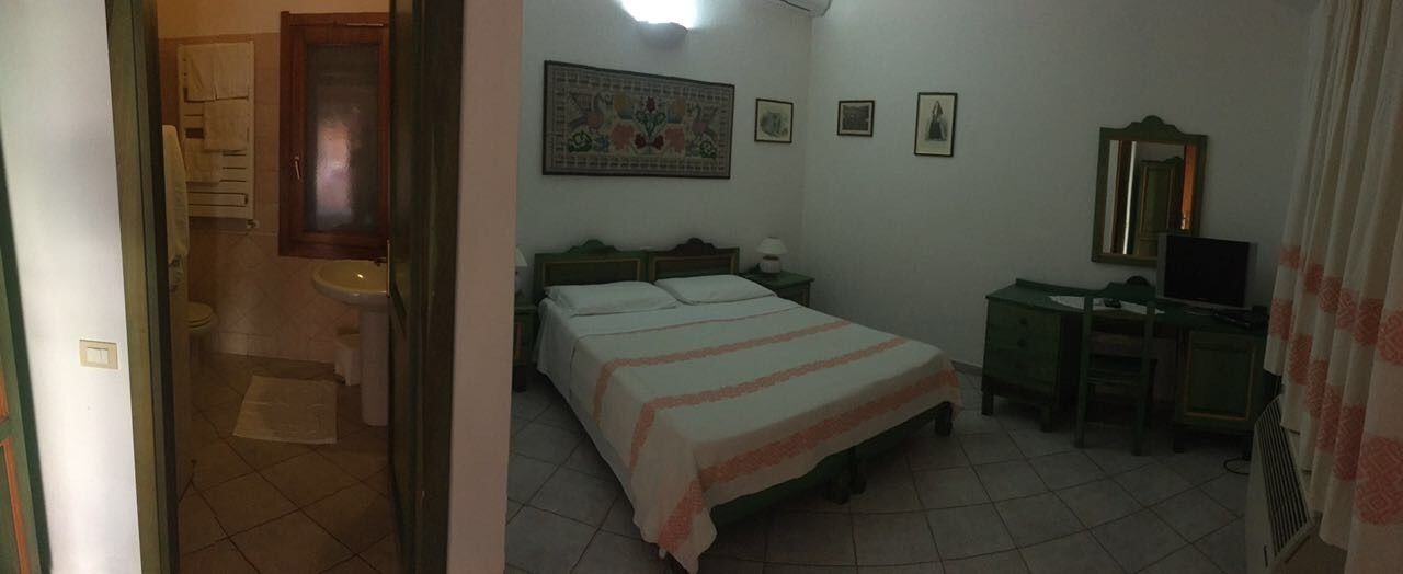 Photo of Bedroom in Talana