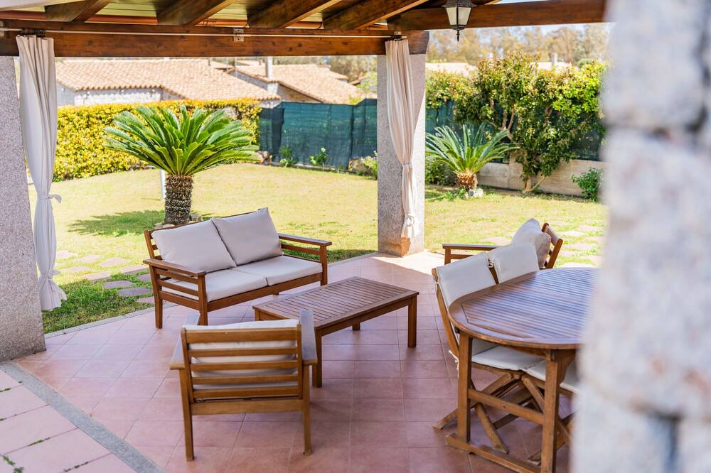 Photo of Patio Balcony in Cala Sinzias
