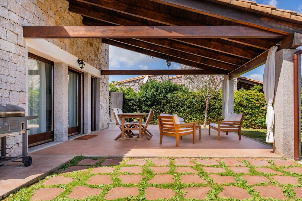 Photo of Patio Balcony in Cala Sinzias