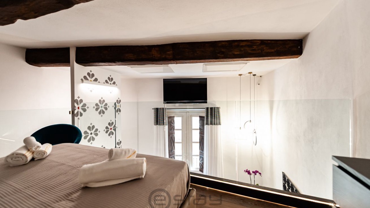 Photo of Bedroom in Historic Castle District