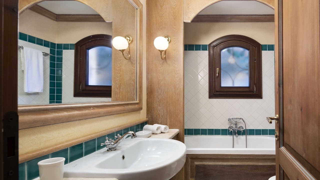 Photo of Bathroom in Liscia di Vacca