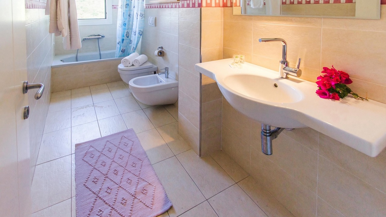 Photo of Bathroom in Baja Sardinia