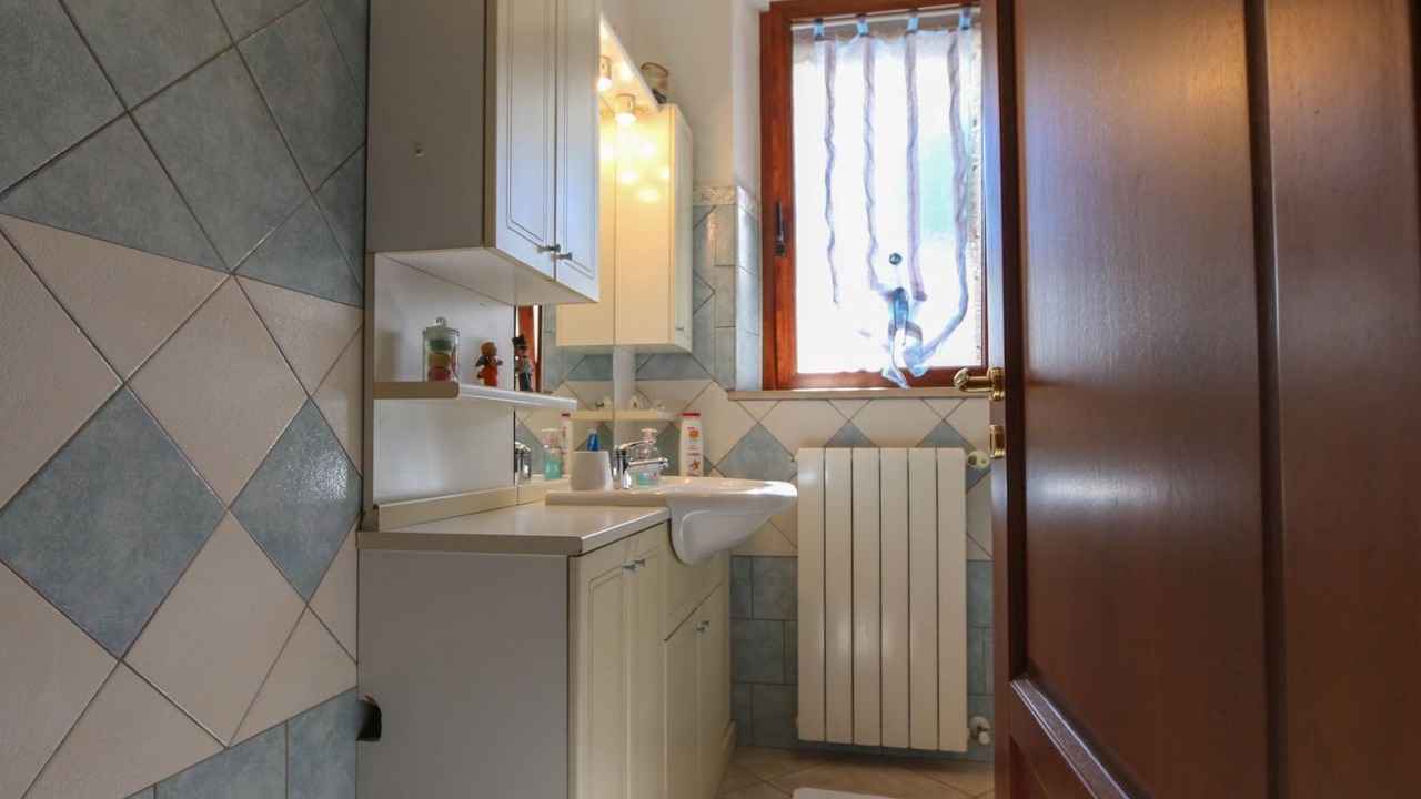 Photo of Bathroom in Oliena
