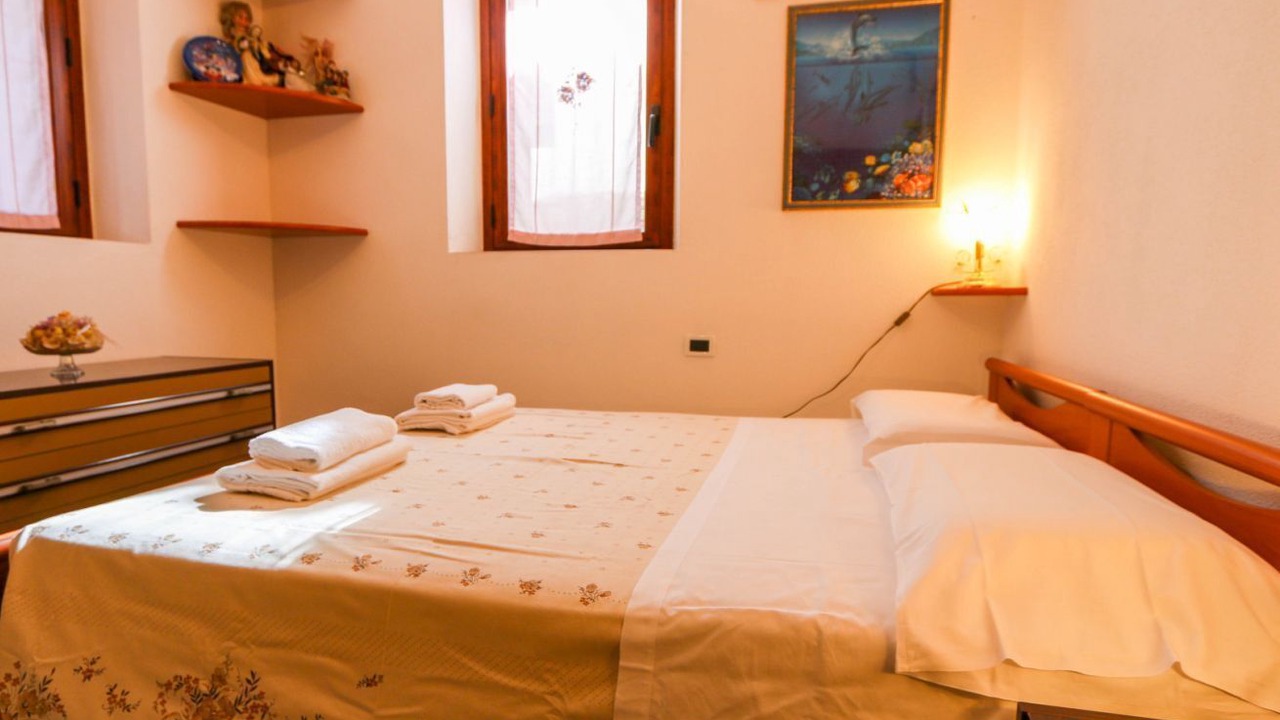 Photo of Bedroom in Oliena