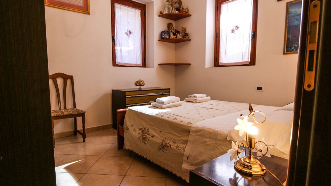 Photo of Bedroom in Oliena