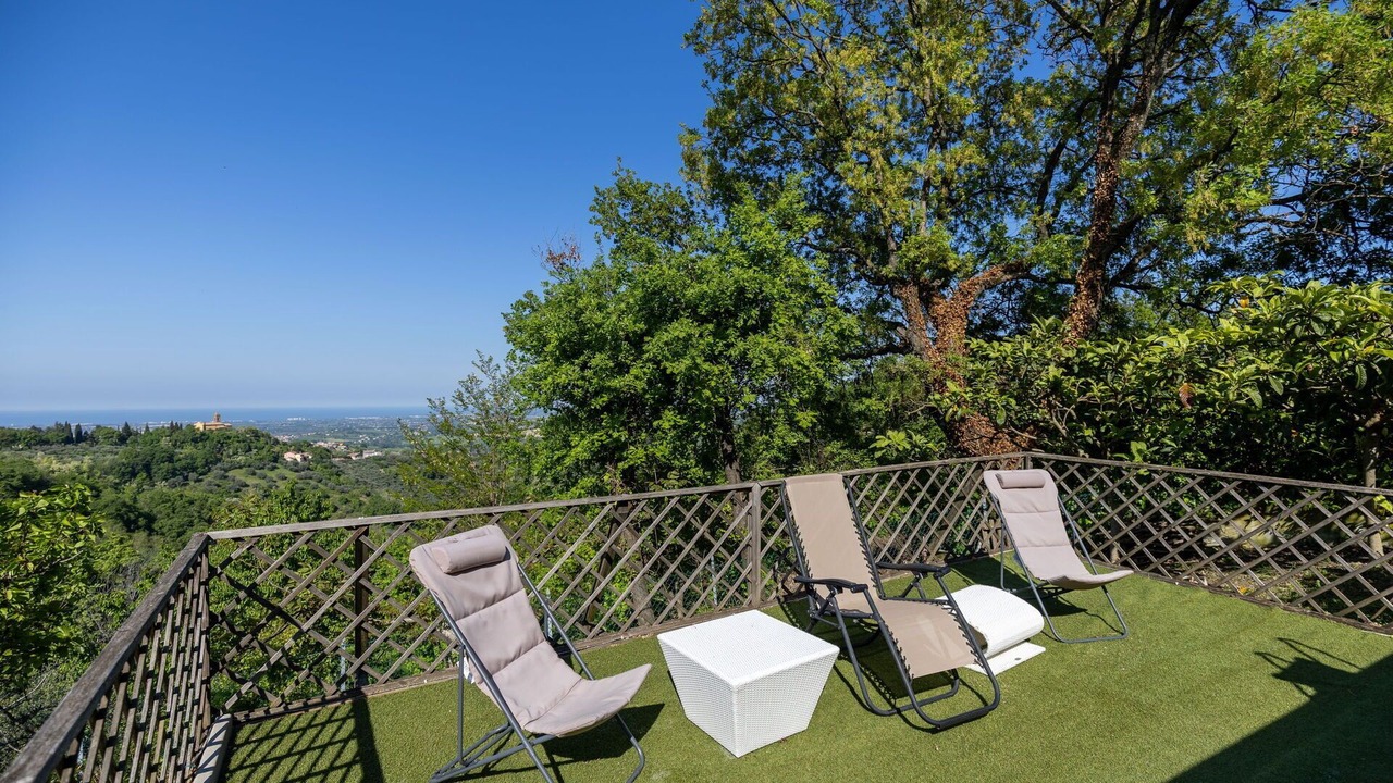 Photo of Patio Balcony in Montefiore Conca