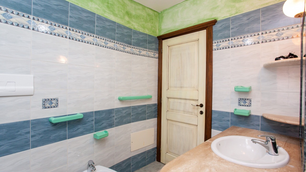 Photo of Bathroom in Orosei