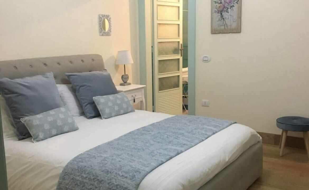 Photo of Bedroom in Historic Castle District