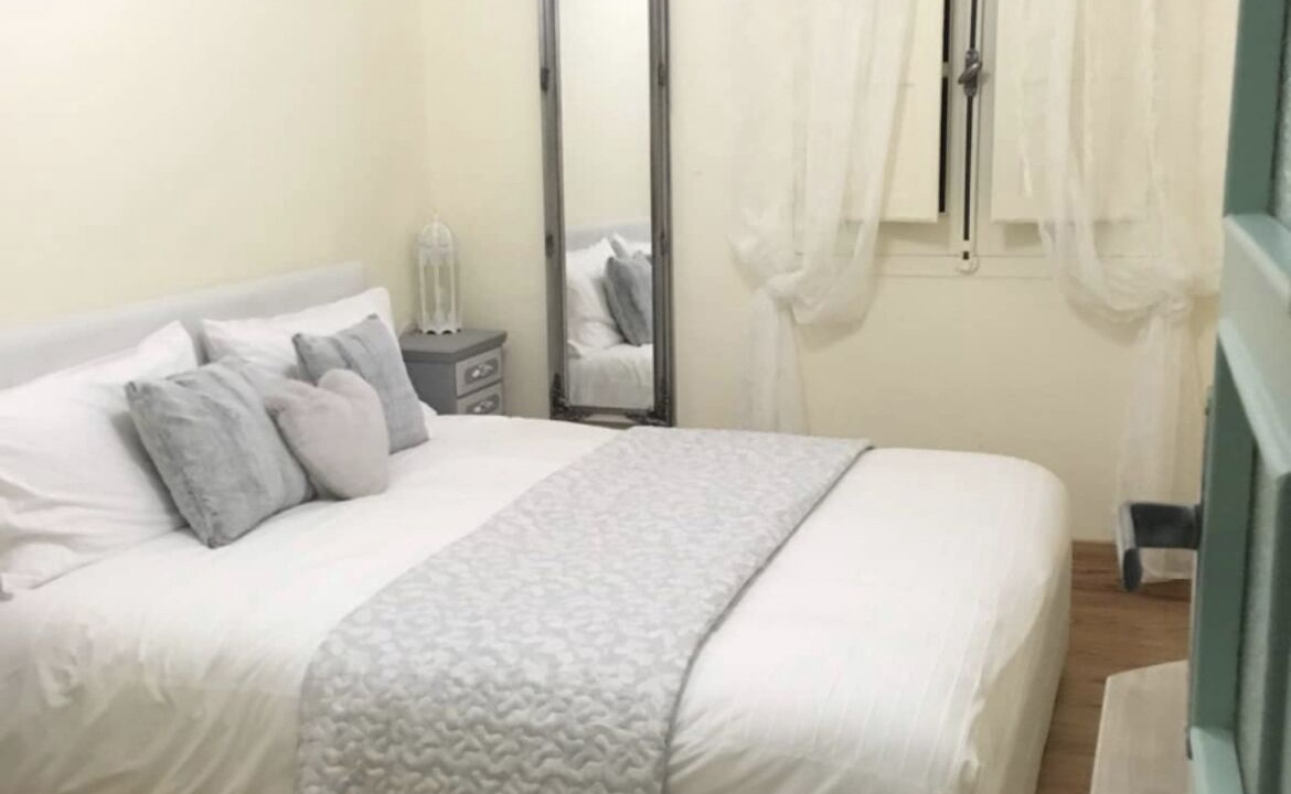 Photo of Bedroom in Historic Castle District