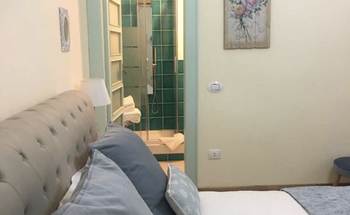 Photo of Bedroom in Historic Castle District