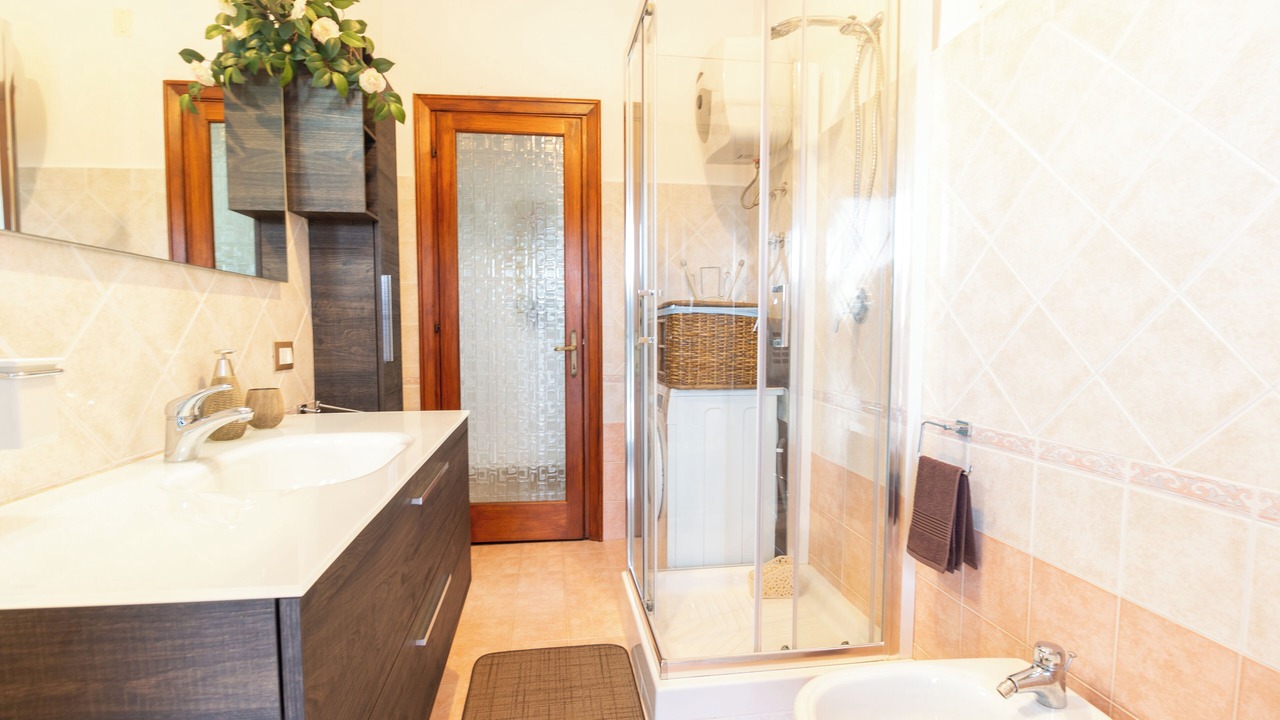 Photo of Bathroom in Nuoro
