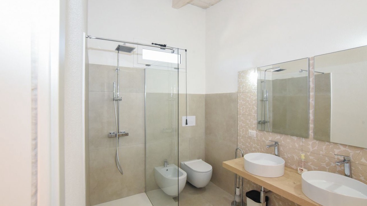 Photo of Bathroom in Oliena