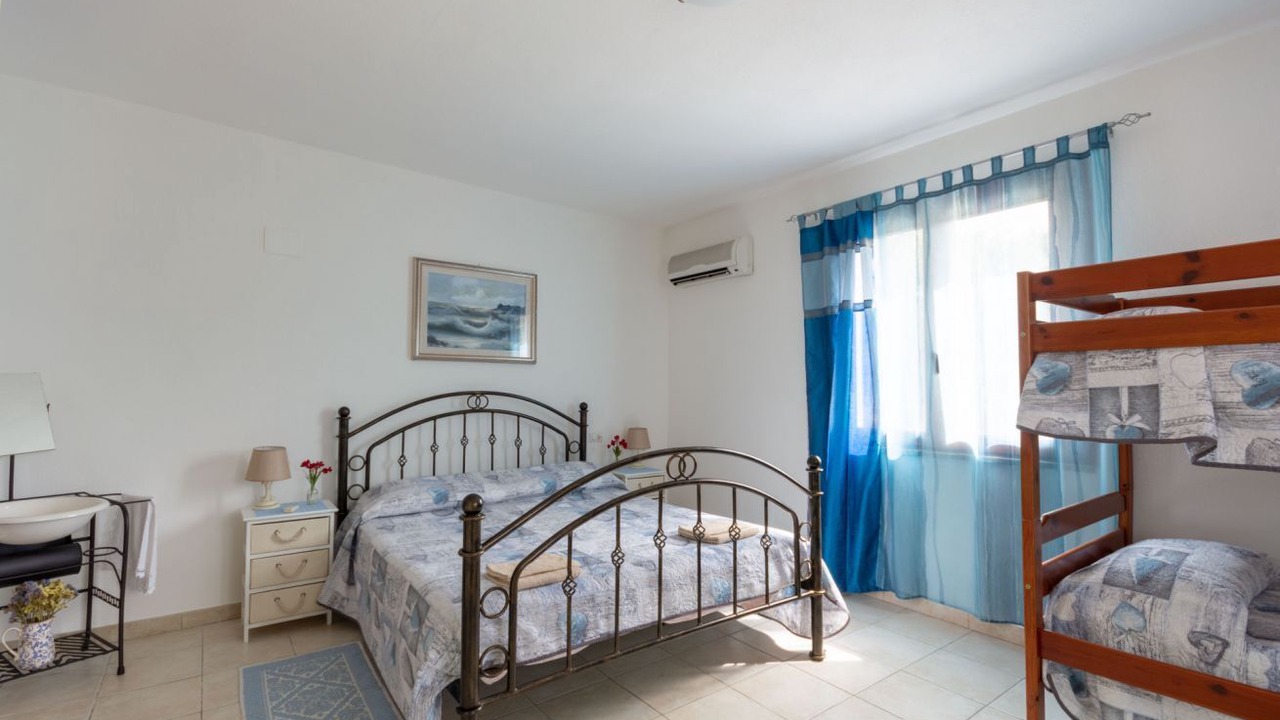 Photo of Bedroom in Oliena