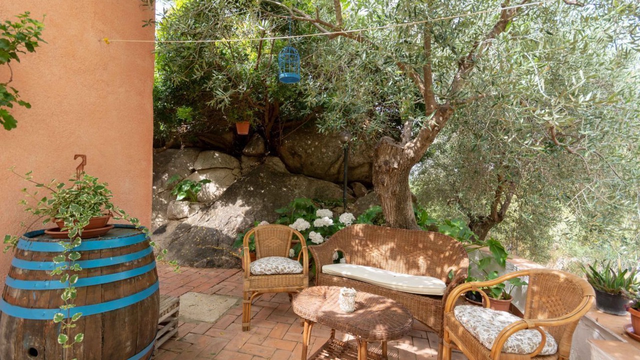 Photo of Patio Balcony in Oliena